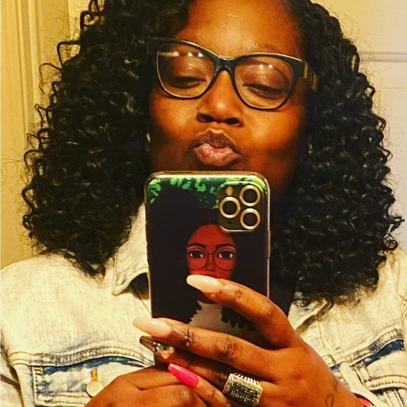 Meet your Posher, Kay - Picture 5 of 5